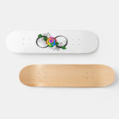 Oneindigheidssymbool met regenboogroos persoonlijk skateboard (Horizontaal)