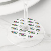 Oneindigheidssymbool met regenboogroos wijnglaslabel (Dichtbij)