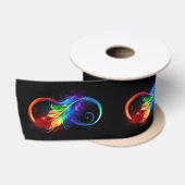 Oneindigheidssymbool met regenboogveer satijnen lint (Spoel)