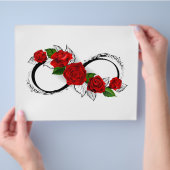 Oneindigheidssymbool met rode rozen flyer (Hand)