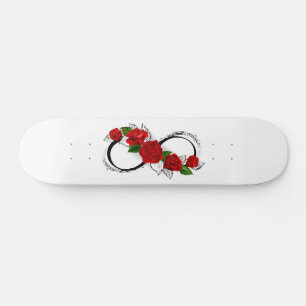 Oneindigheidssymbool met rode rozen persoonlijk skateboard