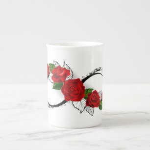 Oneindigheidssymbool met rode rozen porselein kop