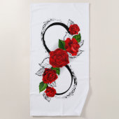 Oneindigheidssymbool met rode rozen strandlaken (Voorkant)
