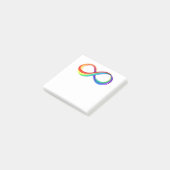 Oneindigheidssymbool van de regenboog in lagen post-it® notes (Schuin)