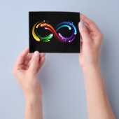 Oneindigheidssymbool van regenboogkometen flyer (Hand)