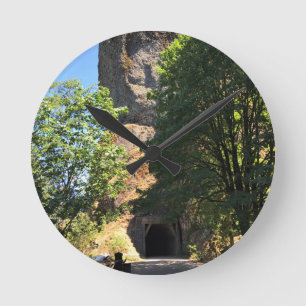 Oneonta Gorge Tunnel, OF Ronde Klok