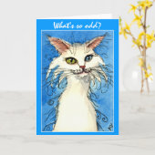 Oneven-eyed witte kat op blauw wenskaart kaart (Gele Bloem)