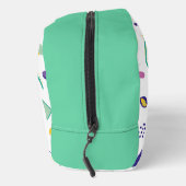 Ongebruikelijke abstracte vormen. toilettasje (Rechts)