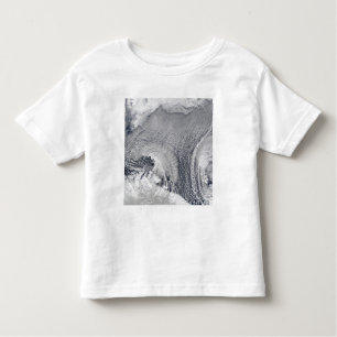 Ongebruikelijke wolkenformaties boven het Zee van  Kinder Shirts