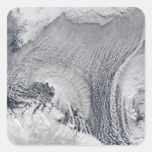 Ongebruikelijke wolkenformaties boven het Zee van  Vierkante Sticker