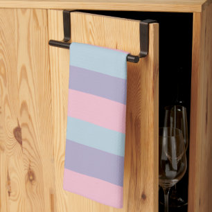 Ongelijke strepen in blauw, roze en lila theedoek
