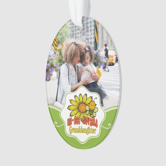 Ongelooflijke kleindochter Zonnebloemen en bijen Ornament (voorkant)