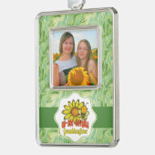 Ongelooflijke kleindochter Zonnebloemen en bijen Verzilverd Omlijst Ornament (Links)