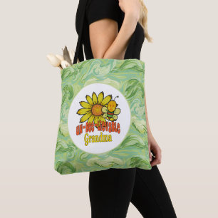 Ongelooflijke oma-zonnebloemen en -bijen tote bag