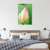 Ongeopende waterLily Bulb, Durban Botanical Canvas Afdruk (Insitu (Slaapkamer))