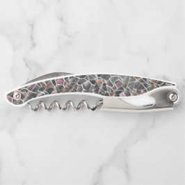 Ongeordende ruwe zalm en grijze onregelmatige moza kurkentrekker