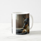 Ongewoon Doberman-ei Koffiemok (Voorkant rechts)