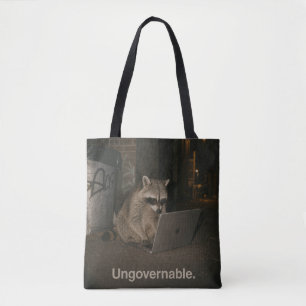 Ongouvernementele Wasbeer Werkt Laat in de Nacht Tote Bag