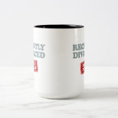 Onlangs gescheiden, vallen in aanraking tweekleurige koffiemok (Center)