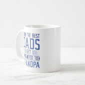 Only the Best Dads Get Promoted To Grandpa Koffiemok (Voorkant links)