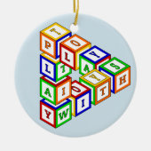 Onmogelijke constructie van een driehoek op blauw keramisch ornament (Voorkant)