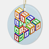 Onmogelijke constructie van een driehoek op blauw keramisch ornament (Links)