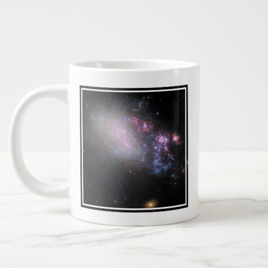 Onregelmatige Galaxy NGC 4485 Grote Koffiekop (Links)
