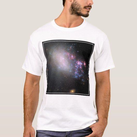 Onregelmatige Galaxy NGC 4485 T-shirt (Voorkant)