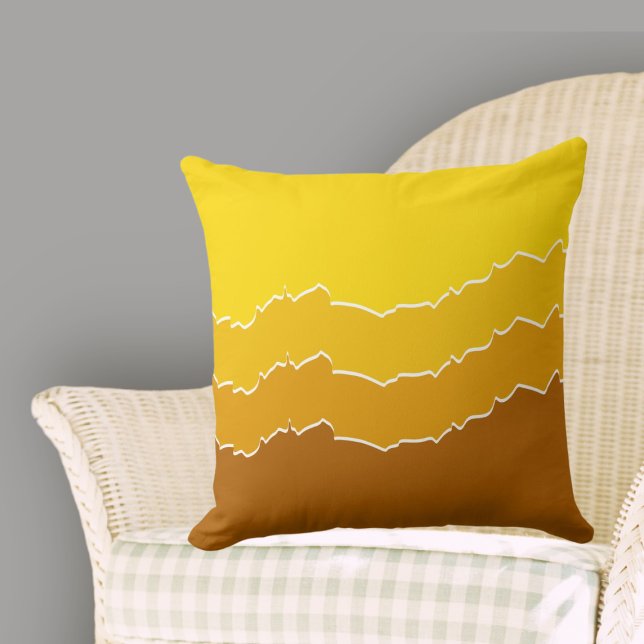 Onregelmatige Gele Gescheurde Gelaagde Strepen Kussen (Modern Irregular Yellow Ripped Layered Stripes Throw Pillow, Warming Summer Tones)