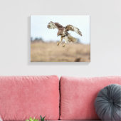 Onrijpe Rode Hawk Hovering Canvas Afdruk (Insitu (Woonkamer))