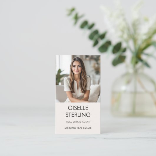 Onroerend goed agent neutraal professionele foto visitekaartje (Staand voorkant)
