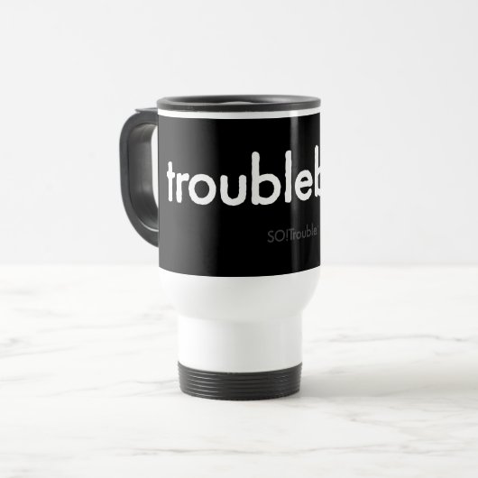 onrustbarende baas, reismoer reisbeker (Voorkant links)