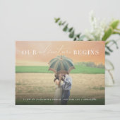 Ons Avontuur Begint Romantische Foto Typografie Save The Date (Staand voorkant)