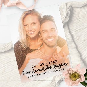 Ons Avontuur Begint Trouw Save The Date Foto Briefkaart