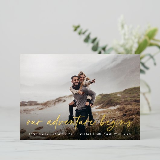 Ons avontuur begint | Volledige foto slaat de datu Folie Uitnodiging (Staand Voorkant)