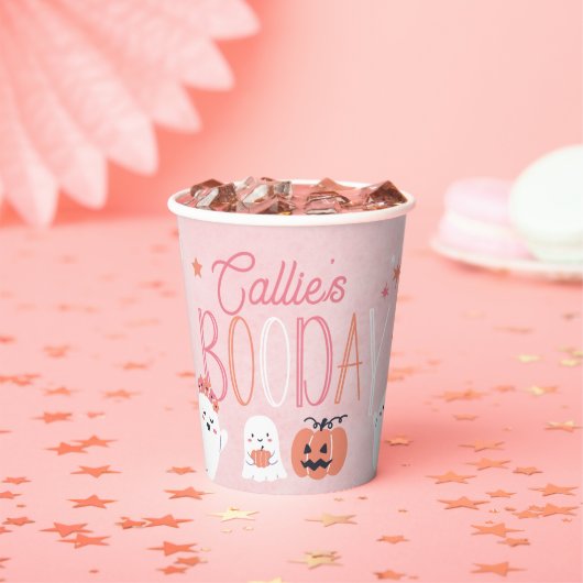 Ons boekje wordt twee papieren bekers (Insitu)