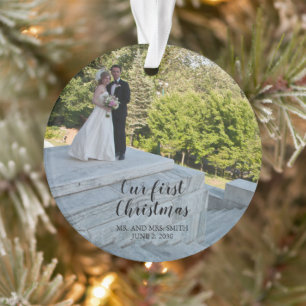 Ons eerste kerstbruiloft Foto Elegant Script Ornament