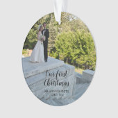 Ons eerste kerstbruiloft Foto Elegant Script Ornament (voorkant)