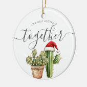 Ons eerste kerstcadeau samen met een cactus keramisch ornament (Links)