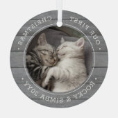 Ons eerste kerstfeest 2-gezelschapsfotografie grij glas ornament (Achterkant)