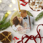 Ons eerste kerstfeest als de heer en mevrouw Roos  Keramisch Ornament<br><div class="desc">Ons eerste kerstfeest als de heer en mevrouw Roos Gold Foil-keramisch Ornament</div>