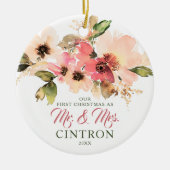 Ons eerste kerstfeest als de heer & mevrouw Peach  Keramisch Ornament (Voorkant)