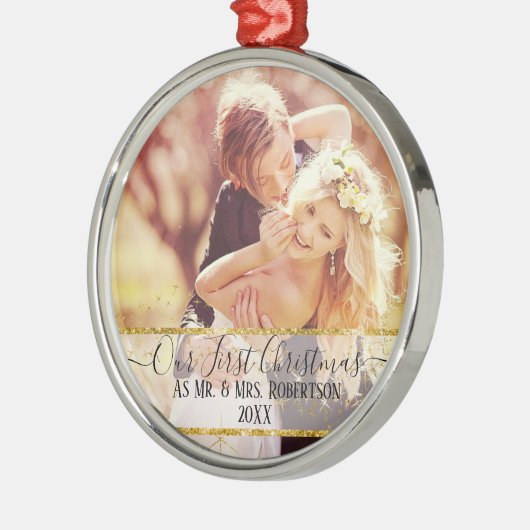 Ons eerste kerstfeest met goudglitter Mr. n Mrs. Metalen Ornament (Links)