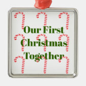 Ons eerste kerstfeest met keramisch sieraad metalen ornament (Voorkant)