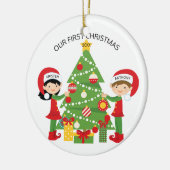 Ons eerste kerstfeest op maat keramisch ornament (Links)