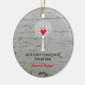 Ons eerste kerstfeest samen liefdesboomdrift keramisch ornament (Links)