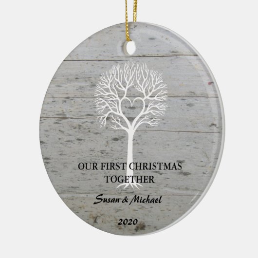 Ons eerste kerstfeest samen liefdesboomdrift keramisch ornament (Links)
