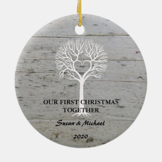 Ons eerste kerstfeest samen liefdesboomdrift keramisch ornament (Achterkant)
