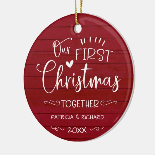 Ons eerste kerstfeest samen met Rustic Farmhouse R Keramisch Ornament (Links)