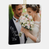Ons eerste kerstfotojaar Personaliseert feestdag Keramisch Ornament (Rechts)